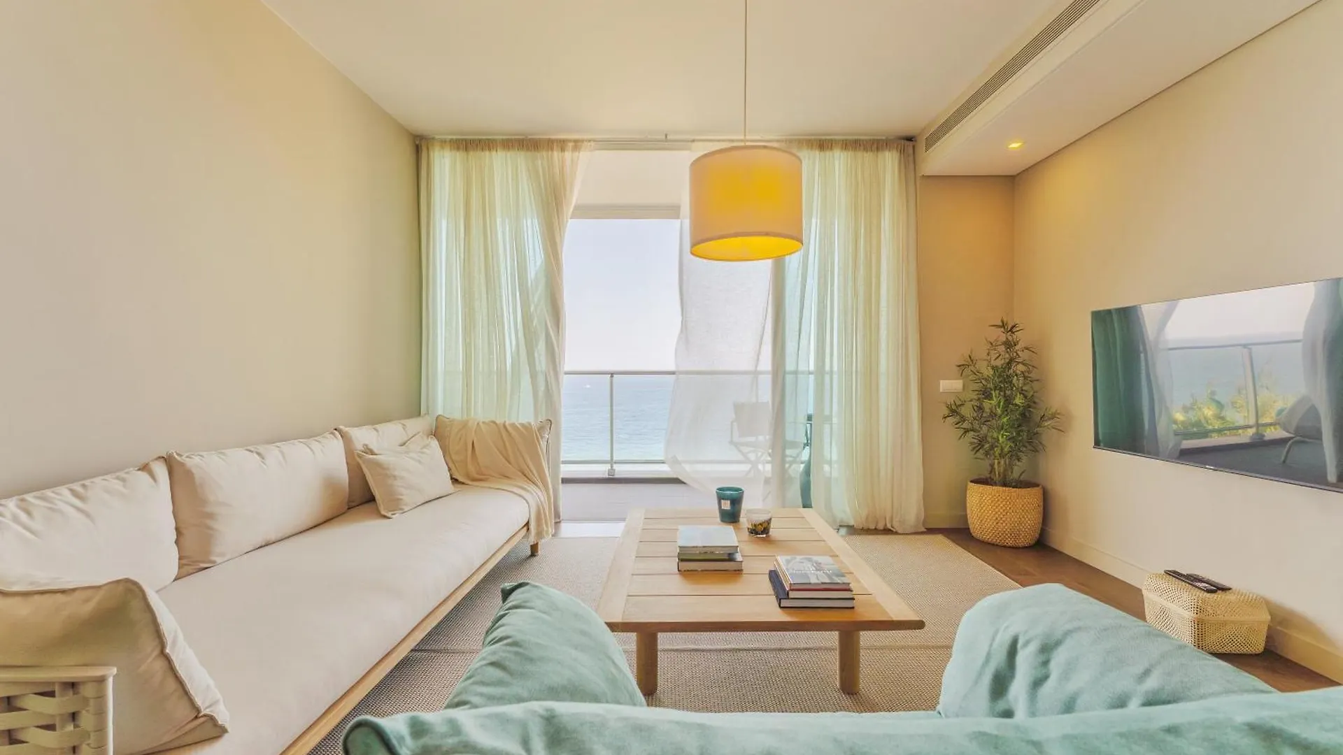Flh Seaside Luxury At Madeira Palace Residence Funchal  Apartamento Funchal (Madeira)